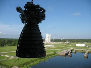 space shuttle main engine No. 0525 is lifted from the A-2 Test Stand