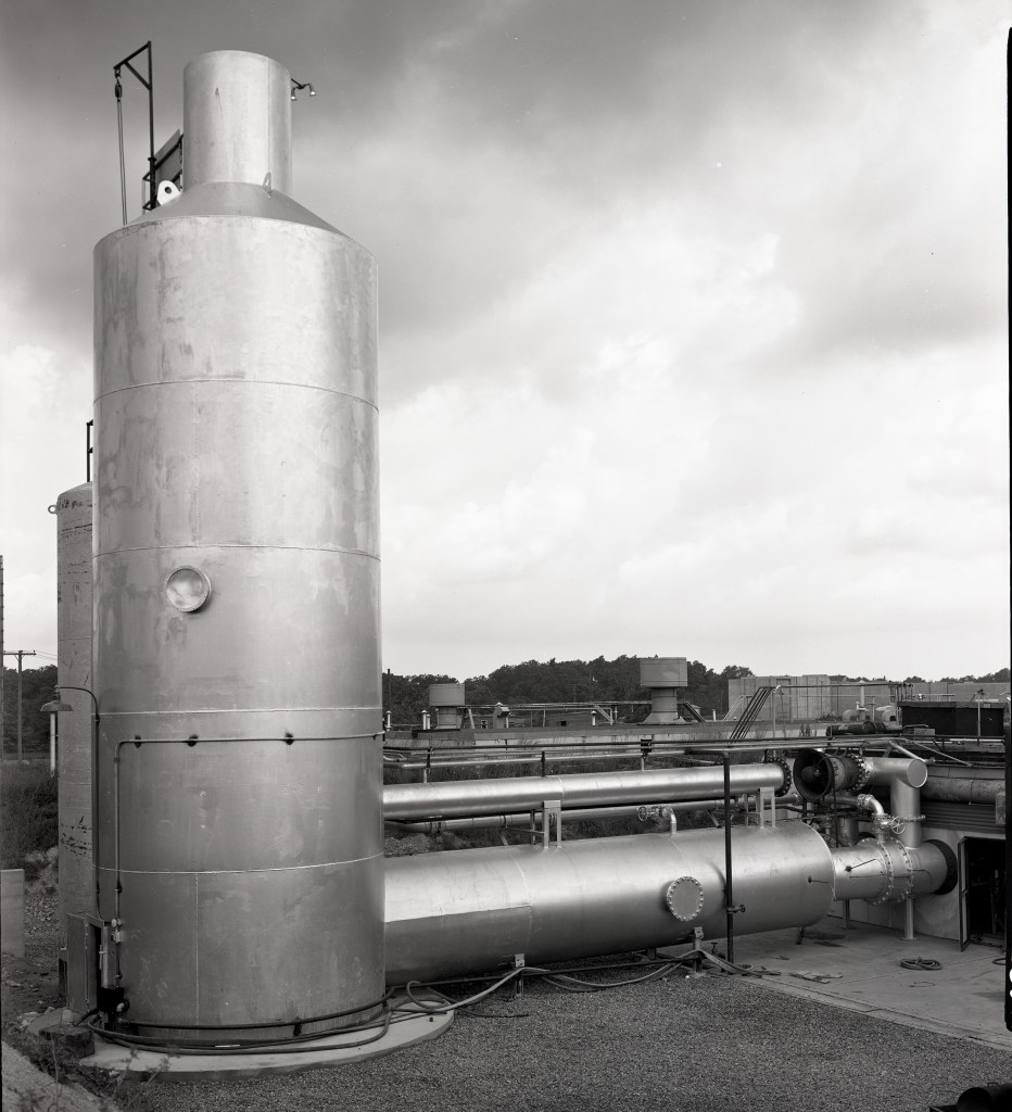 Tubular metal structure.