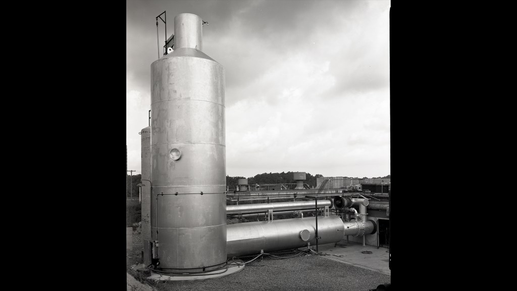 Tubular metal structure.