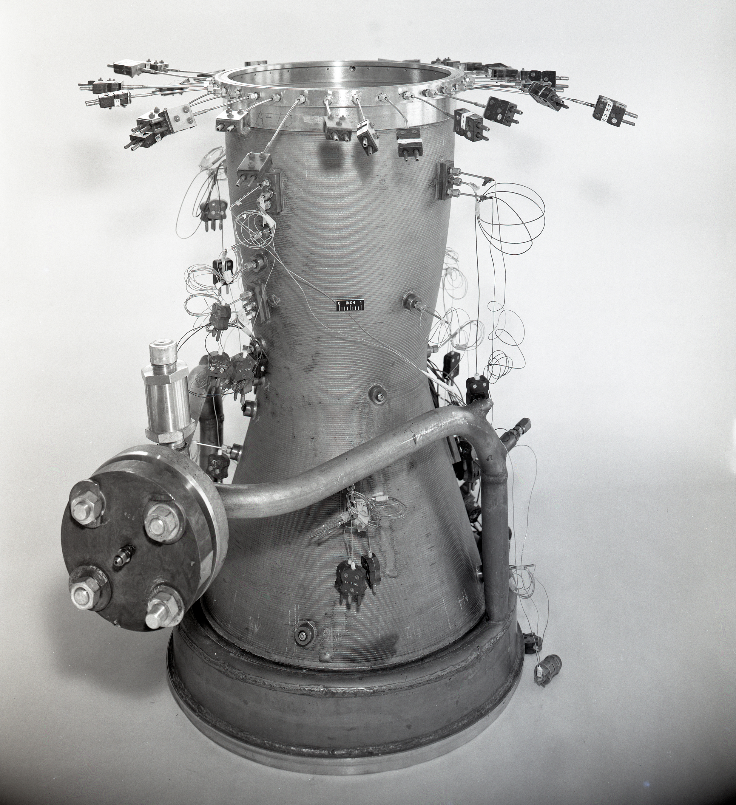 Rocket engine with instrumentation
