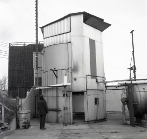 Exterior view of vertical test cell.