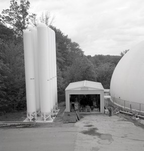 Set of cylindrical helium tanks