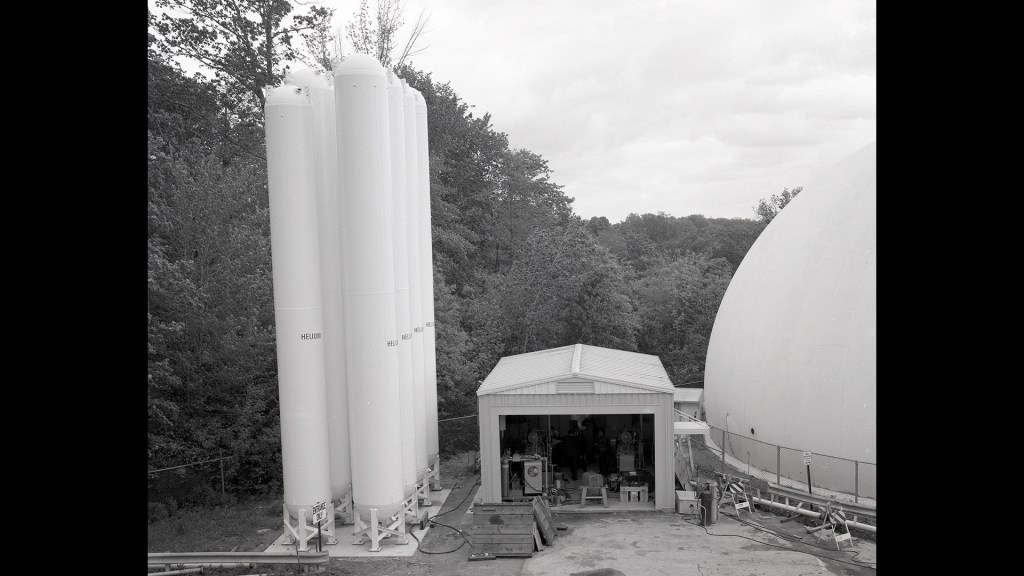 Set of cylindrical helium tanks