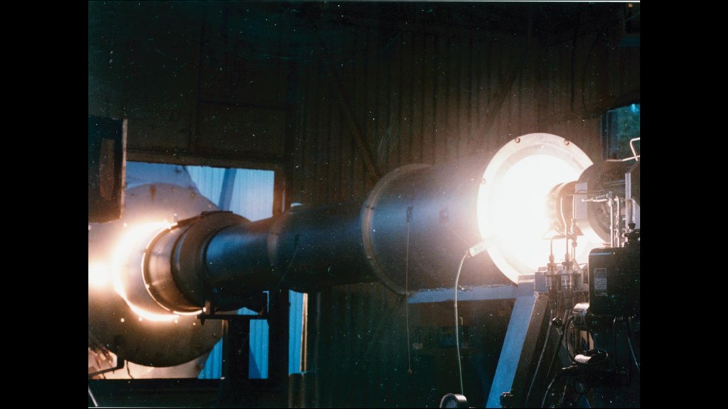 Nozzle firing in test cell.
