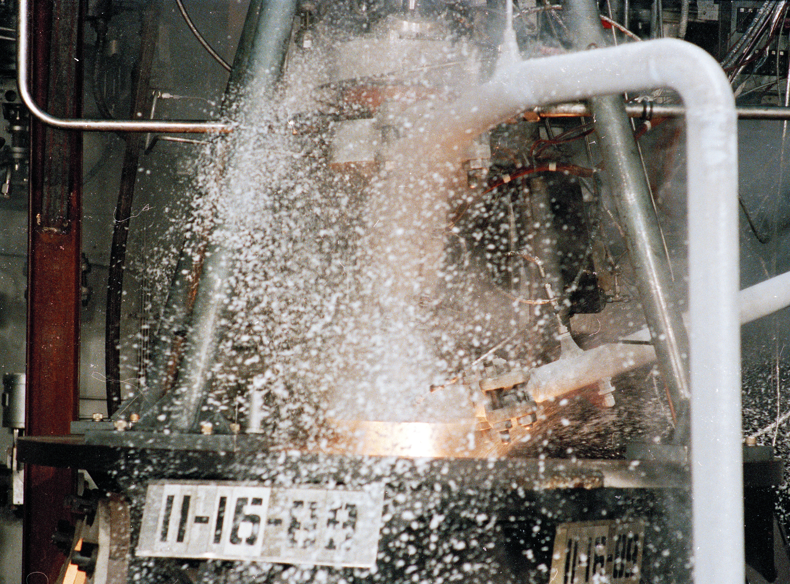 Engine test with ice flying.