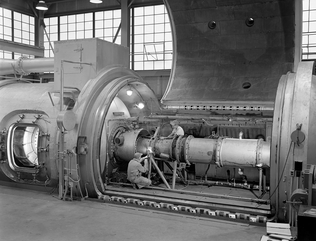 Engine installed in test cell.