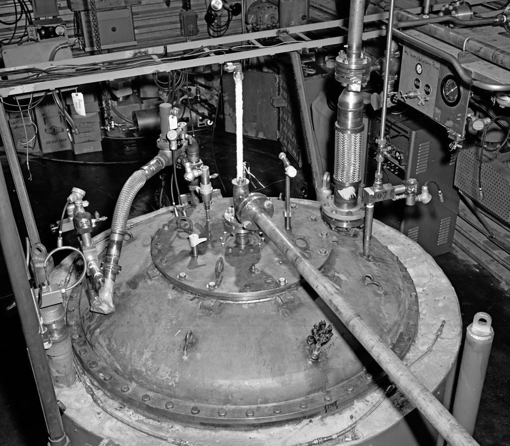J-3 test chamber with lid closed