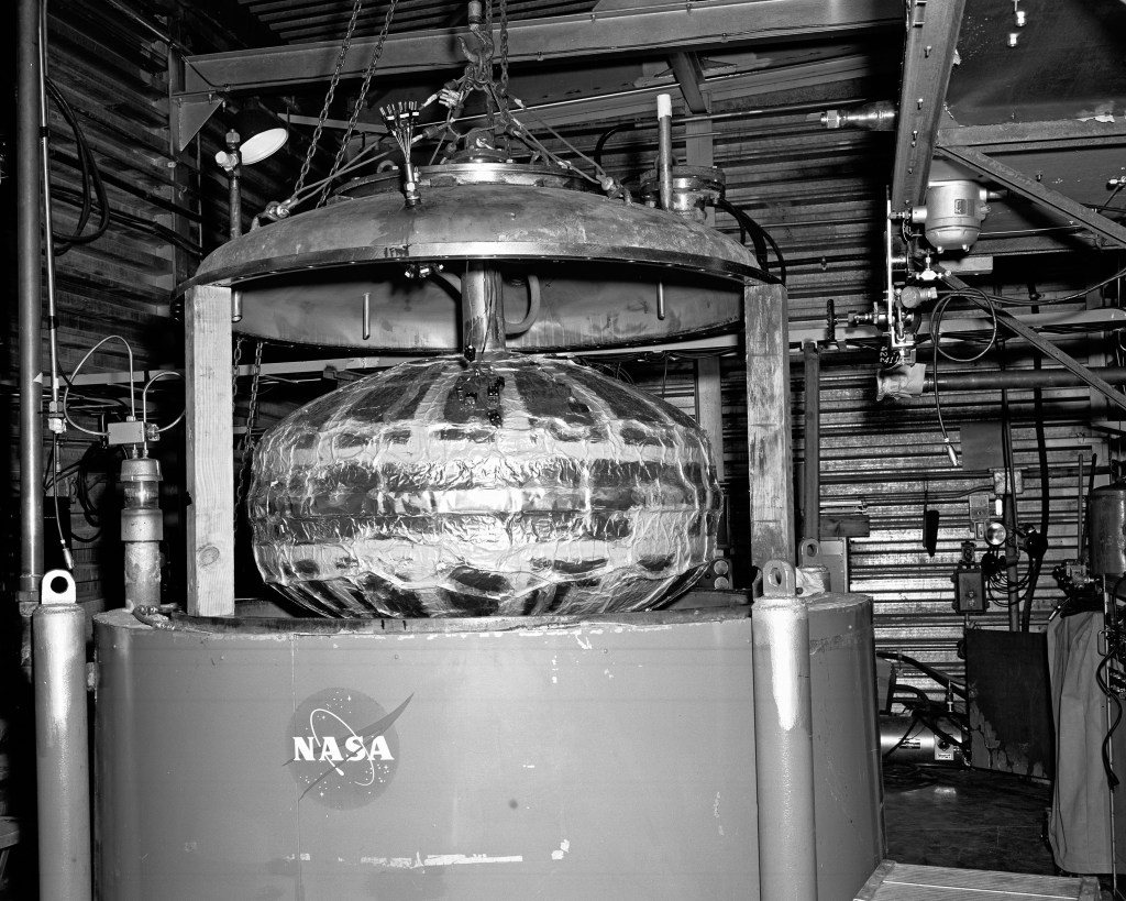 Tank being lowered into J-3 chamber