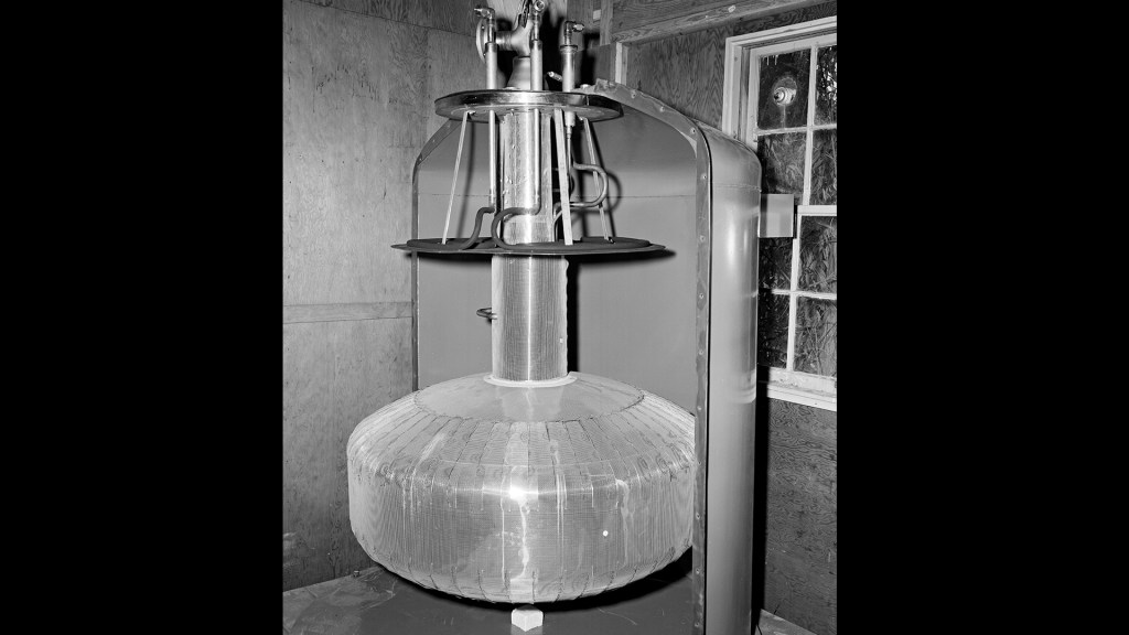 Installation in the 5-foot diameter J-3 test chamber