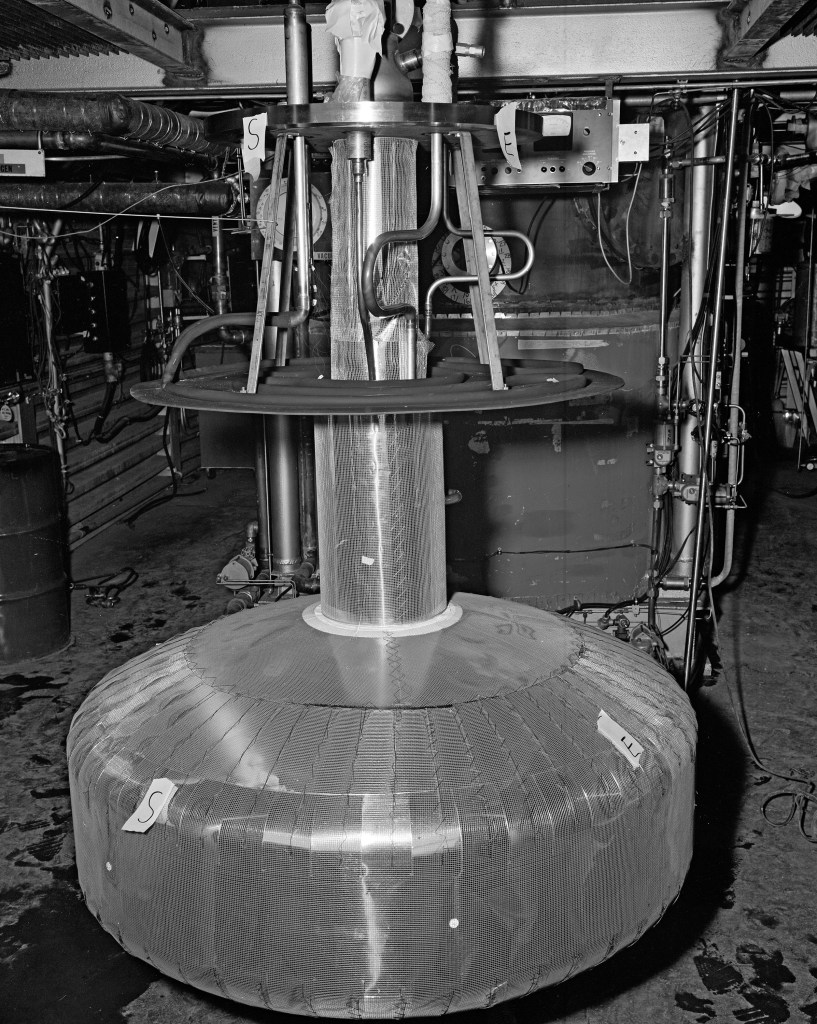 Tank before insertion into vacuum chamber.