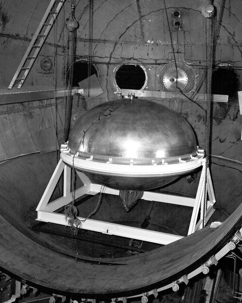 Tank installed in the K Site vacuum chamber