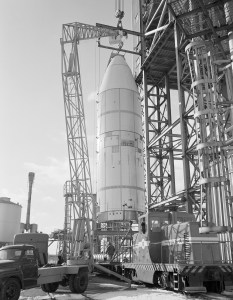 Crane lifts shroud from B-3