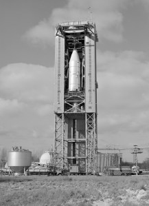 Removal of the Centaur Standard Shroud from the B-3 test stand