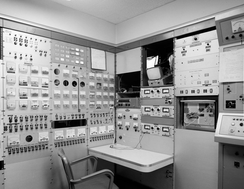 The control area for F Site in H Control Building