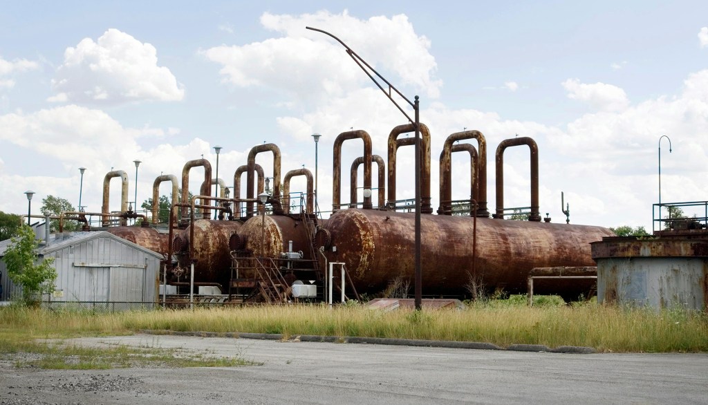 Rusting steam accumulators