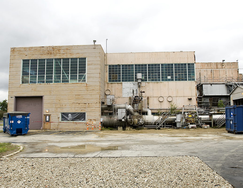 Rusting exterior of the PSL Shop and Office Building