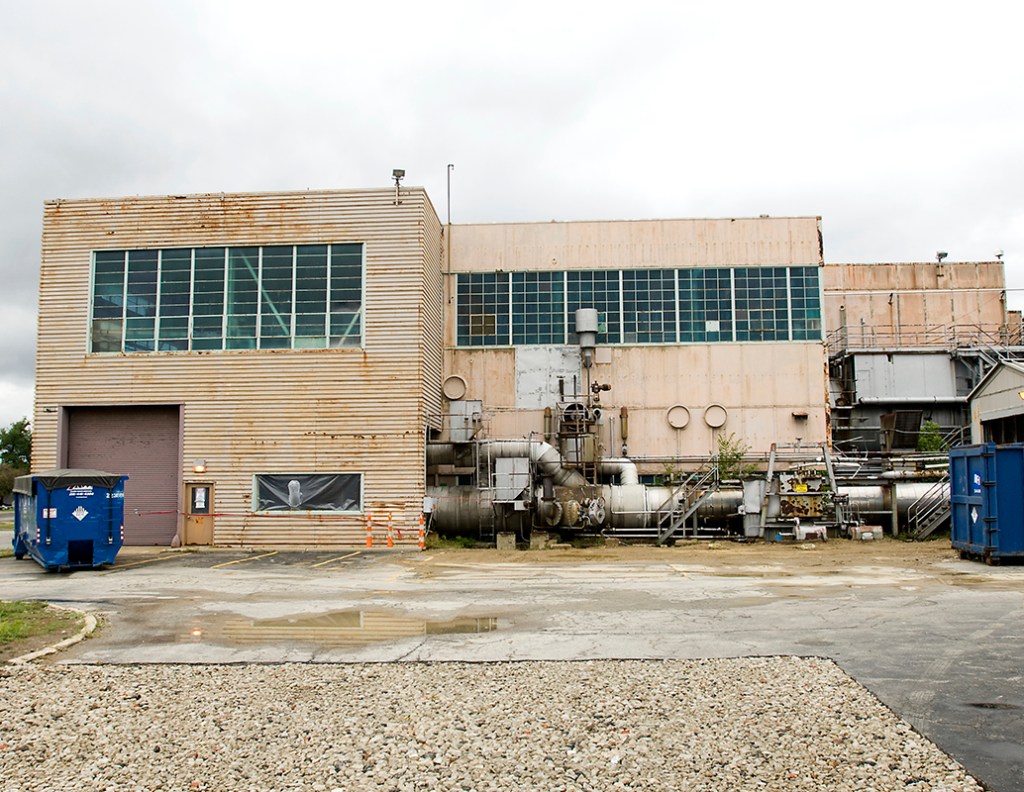 Rusting exterior of the PSL Shop and Office Building