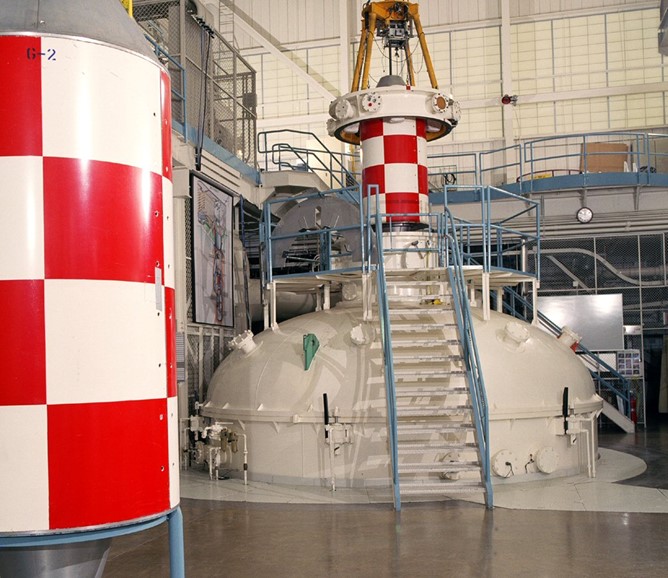 Zero Gravity Facility Drop Vehicle and Release Mechanism