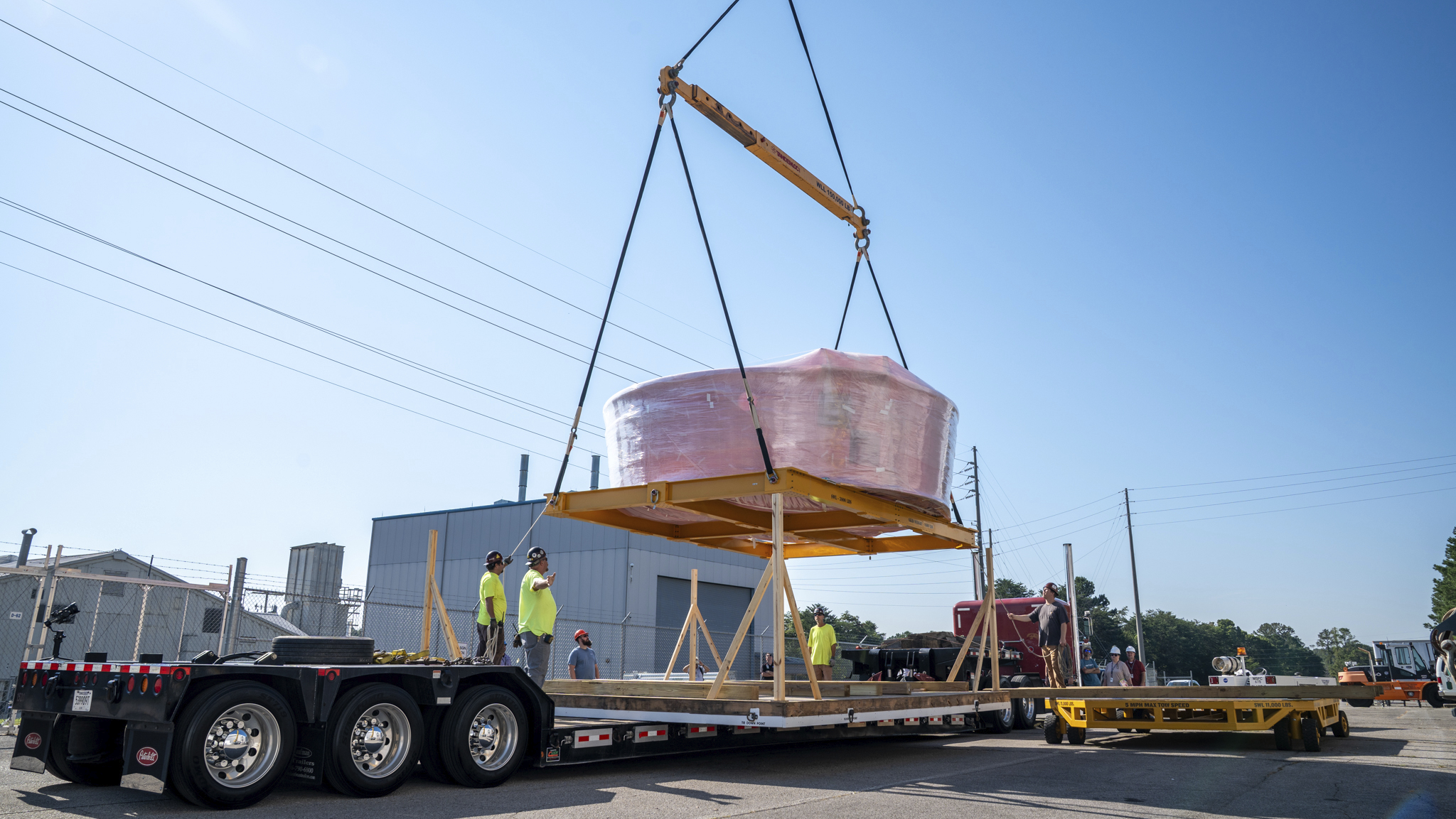The Orion stage adapter is traveling by semitrailer for its voyage to NASA’s Kennedy Space Center in Florida in preparation for stacking. Built of lightweight aluminum at Marshall, the ring-shaped Orion stage adapter connects the interim cryogenic propulsion stage to the Orion spacecraft.