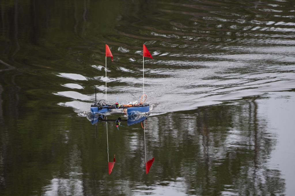 Tests on The Blue Boat made by Blue Robotics 