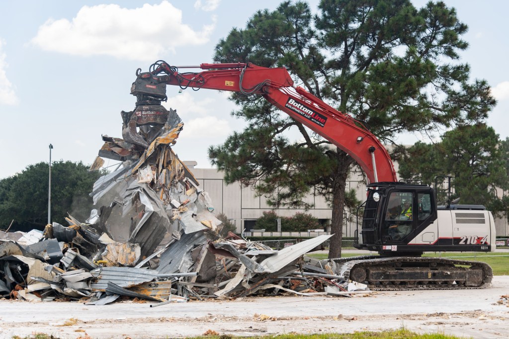 Historic photographic documentation of Building 227 demolition