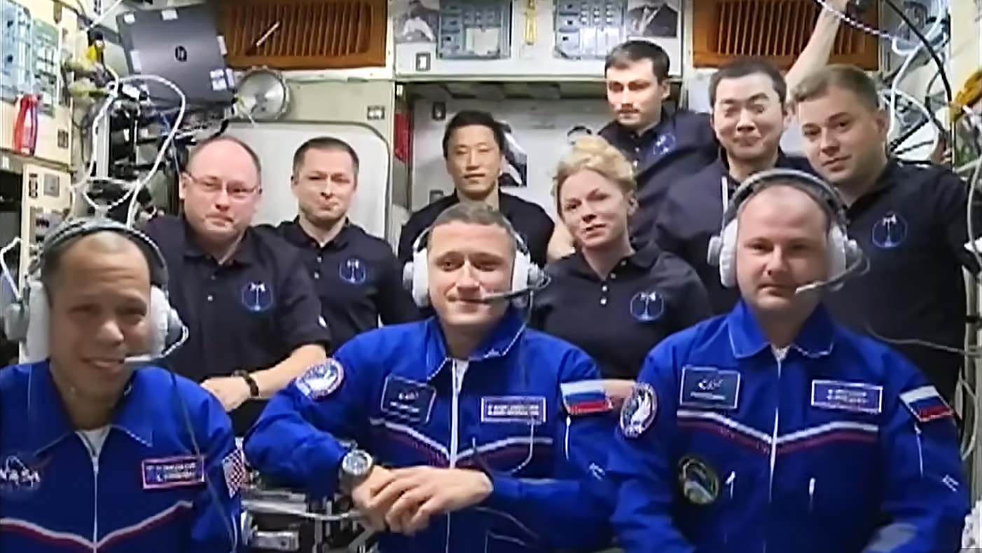 The newly-expanded Expedition 73 crew. In the front row (from left) are the newest crew members Chris Williams from NASA and Roscosmos cosmonauts Sergey Kud-Sverchkov and Sergei Mikaev. In the back are, NASA astronaut Mike Fincke, Roscosmos cosmonaut Sergey Ryzhikov, NASA astronauts Jonny Kim and Zena Cardman, Roscosmos cosmonaut Alexey Zubritsky, JAXA (Japan Aerospace Exploration Agency) astronaut Kimiya Yui, and Roscosmos cosmonaut Oleg Platonov.
