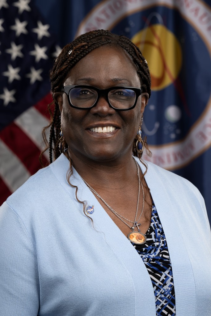 Sandra Holmes
