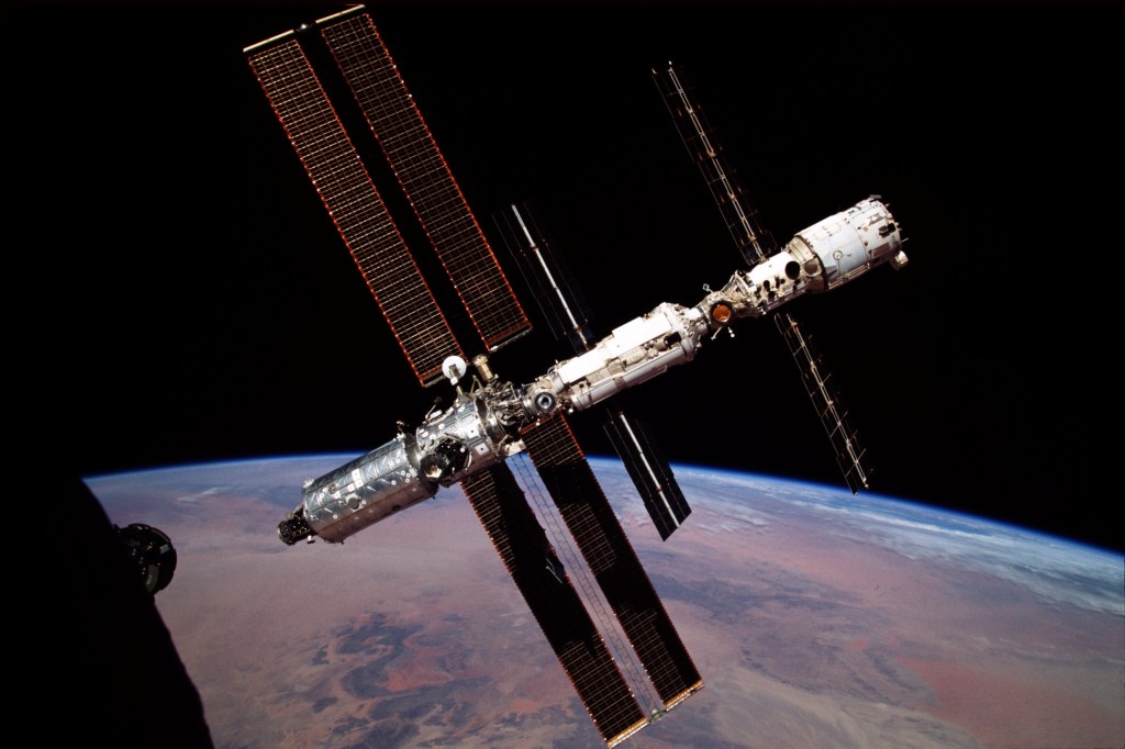 Space Station 25th Anniversary Science Images