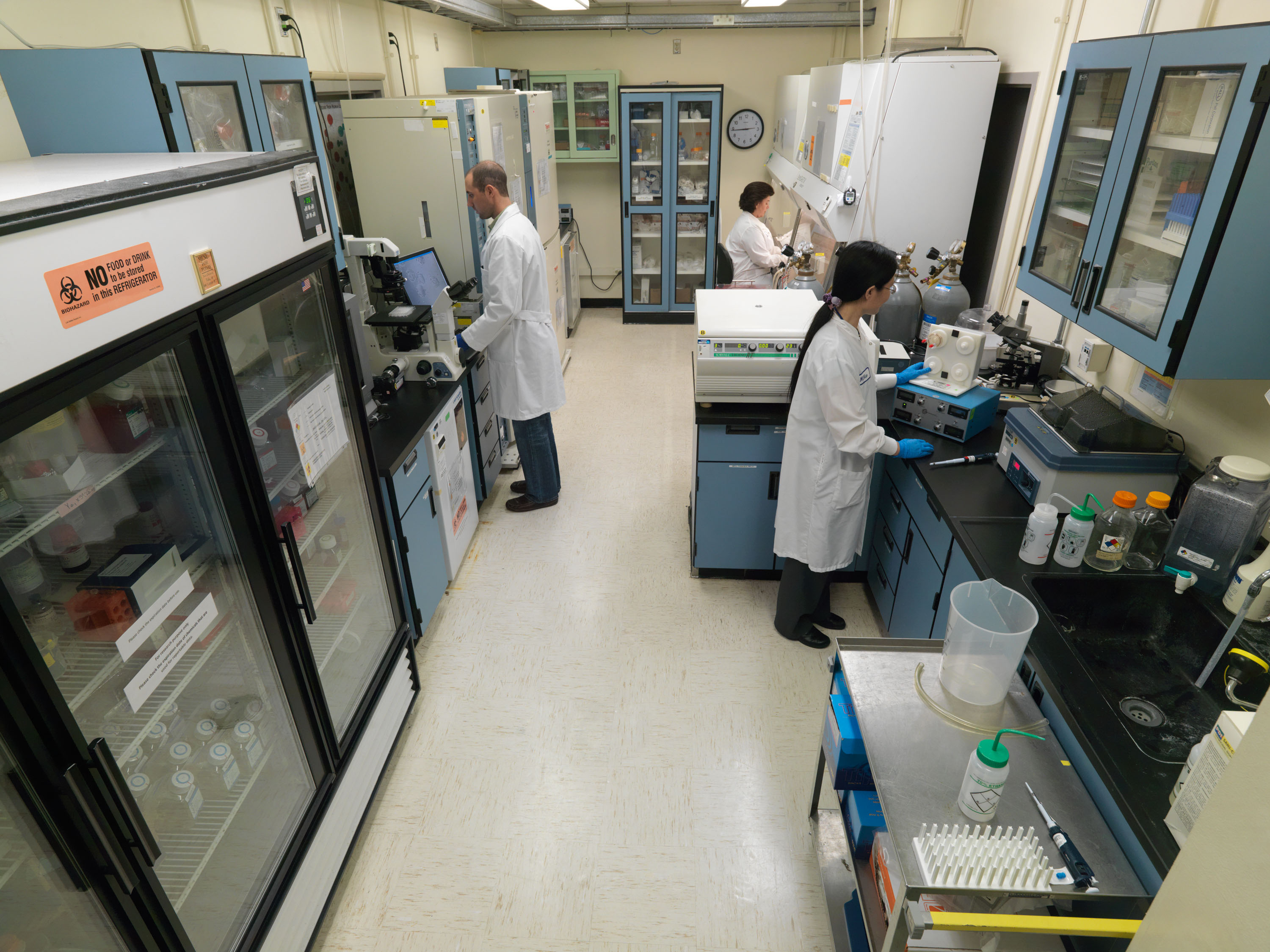 High Quality Production Photographs of Space and Life Sciences Bioanalytical Core Laboratory. September 30, 2011