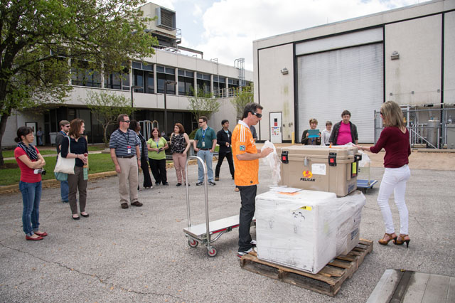 Arrival of meteorites from Antarctica to Building 31 - Meteorite Lab.