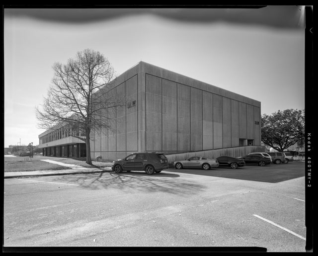 HAER-TX-109-N-14, Northeast corner of 31 North and Northeast corner of admin side of Building 31