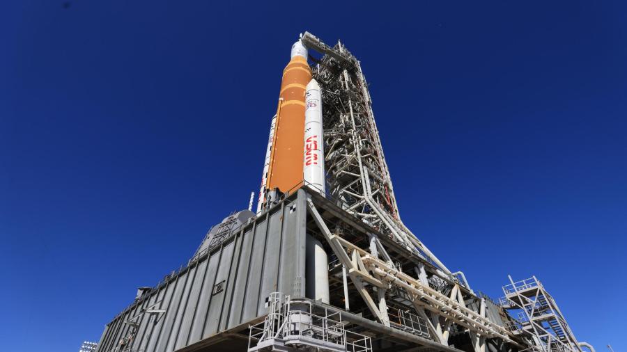 A side view shows NASA’s Artemis II SLS (Space Launch System) rocket and Orion spacecraft on mobile launcher 1 at Launch Complex 39B at NASA’s Kennedy Space Center in Florida on Tuesday, Feb. 10, 2026. The Artemis II test flight will take Commander Reid Wiseman, Pilot Victor Glover, and Mission Specialist Christina Koch from NASA, and Mission Specialist Jeremy Hansen from the CSA (Canadian Space Agency), around the Moon and back to Earth.