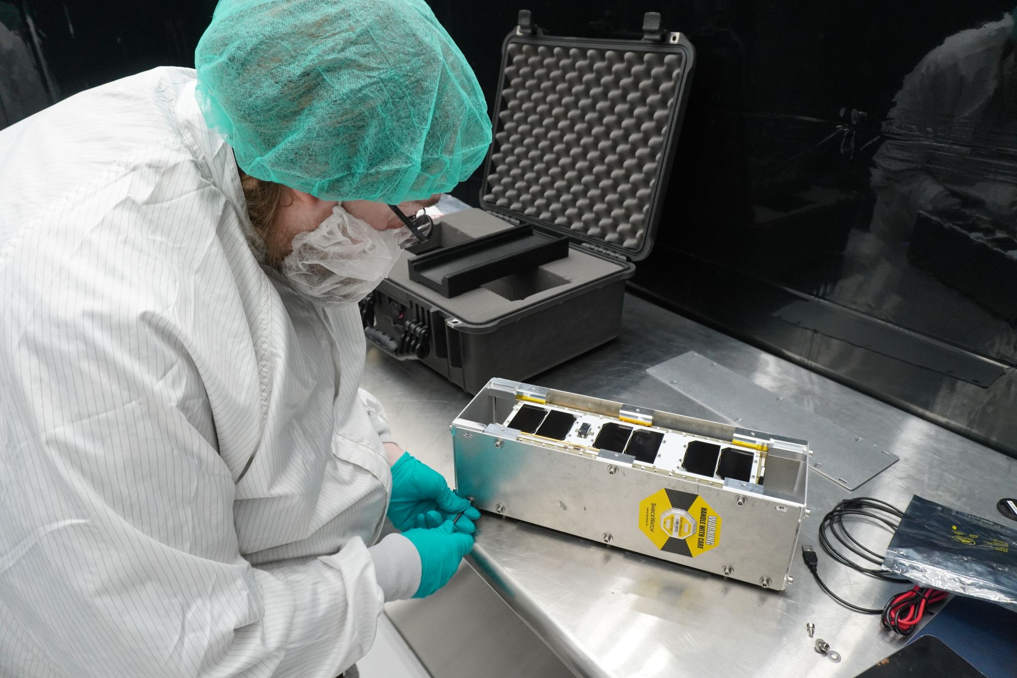 Person working in a lab environment on SNAPPY.