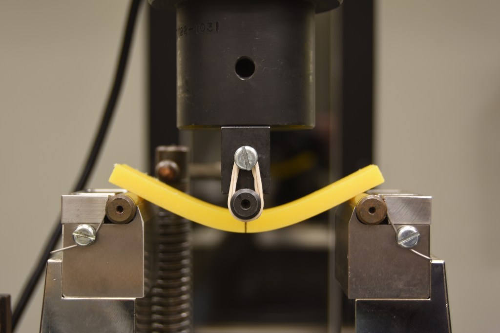 Mechanical and Environmental Testing Laboratory Three point bending test cover photo