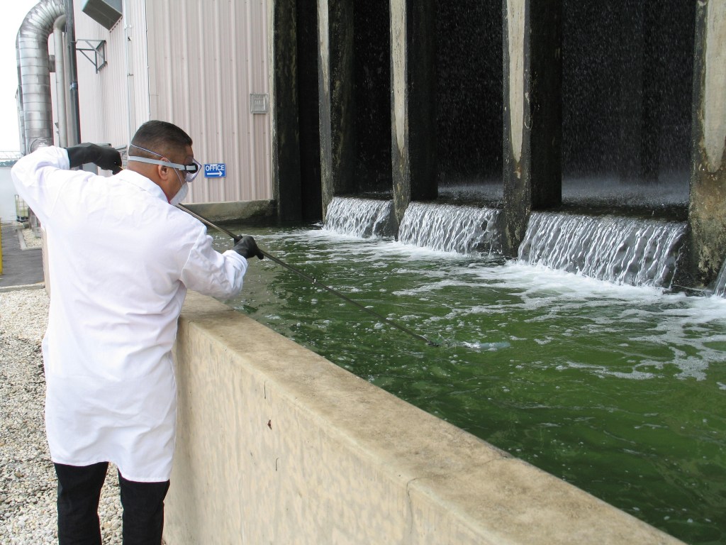 Environmental Microbiology Laboratory cooling tower sampling