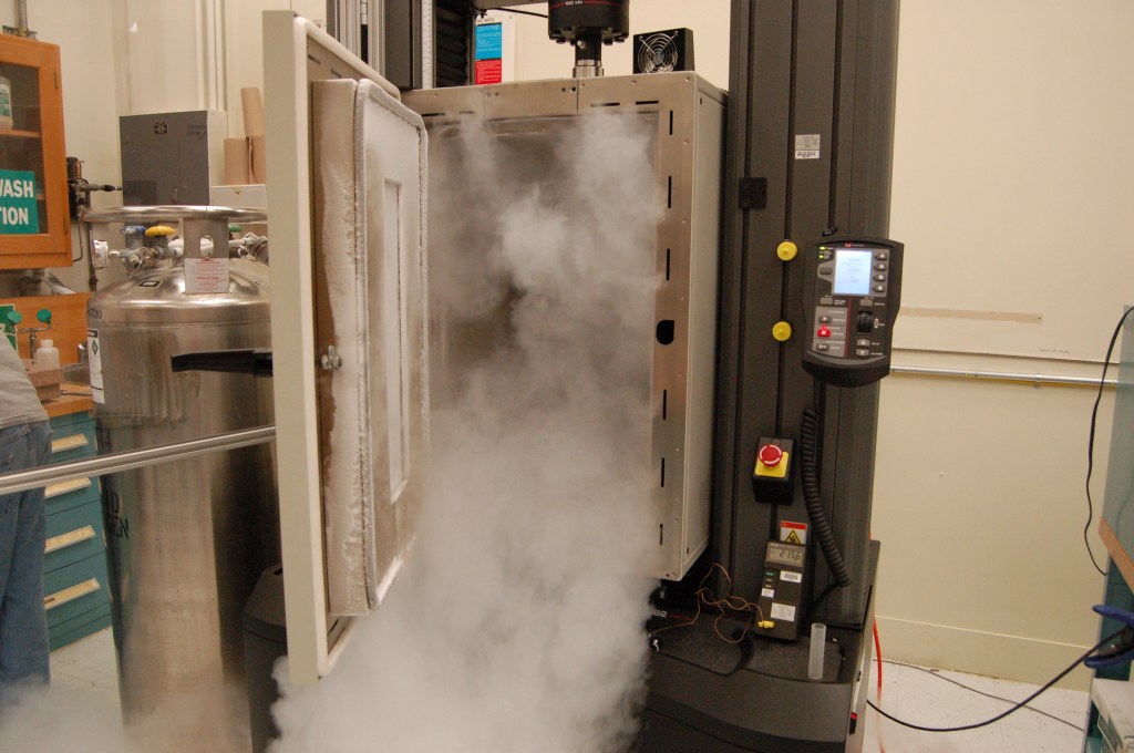environmental-tensile-testing