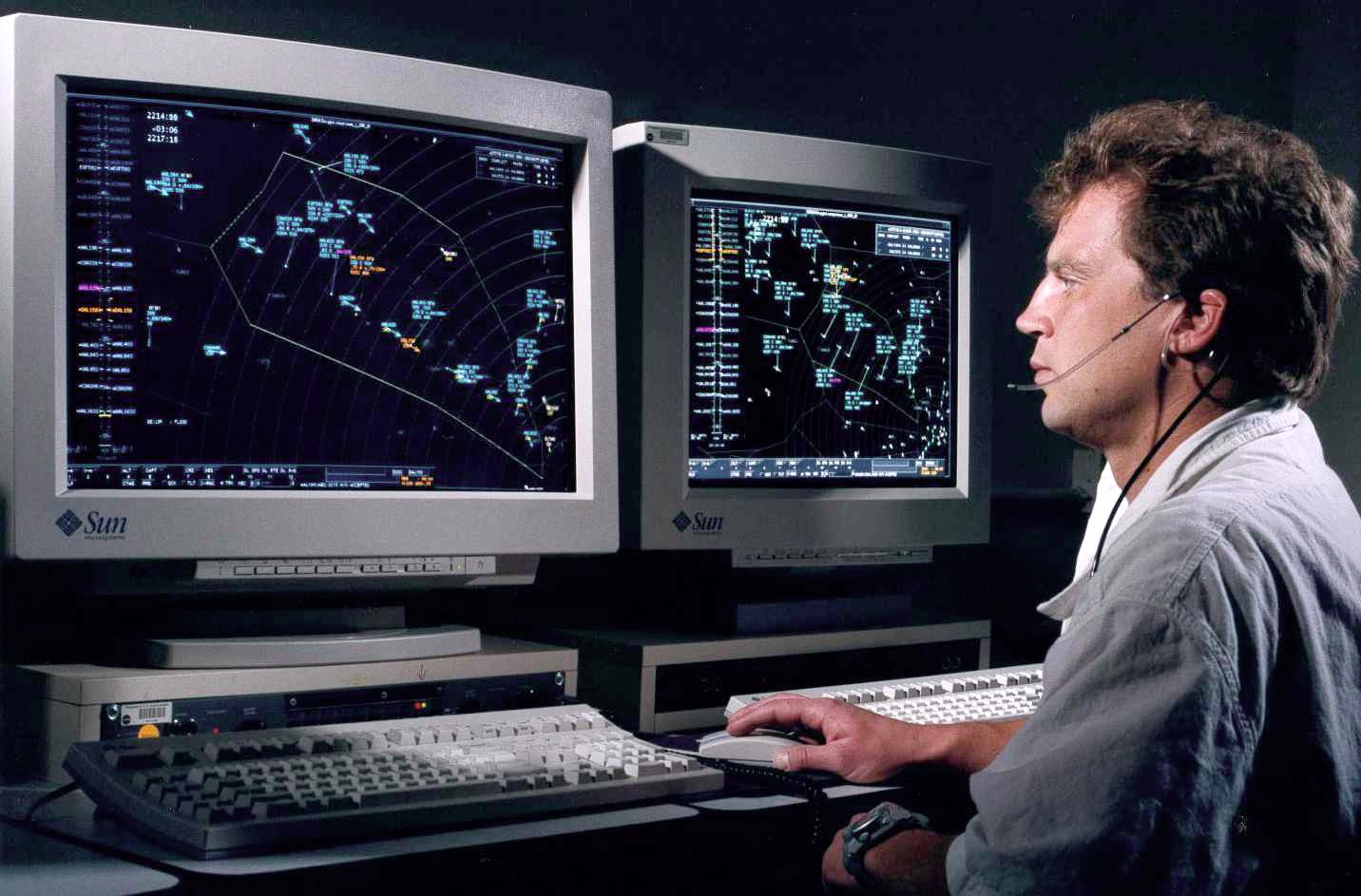 NASA researcher using the CTAS-FMS tool in a simulation in the Airspace Operation Laboratory at NASA Ames Research Center
