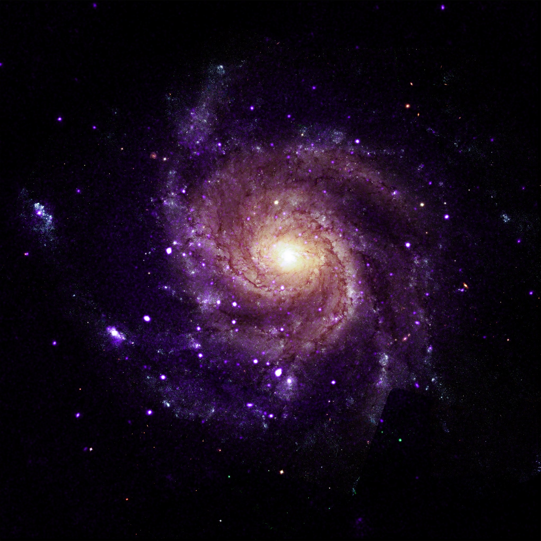 NASA&rsquo;s Chandra Finds Unusual Objects in Pinwheel Galaxy