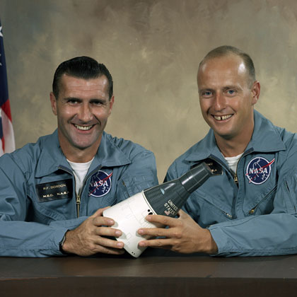 Photo of Gemini astronauts Dick Gordon and Pete Conrad.