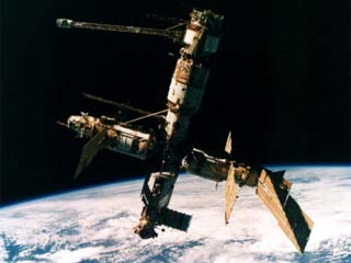 STS-71 undocking view