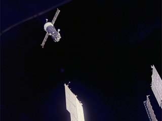 View of the free-flying Soyuz spacecraft