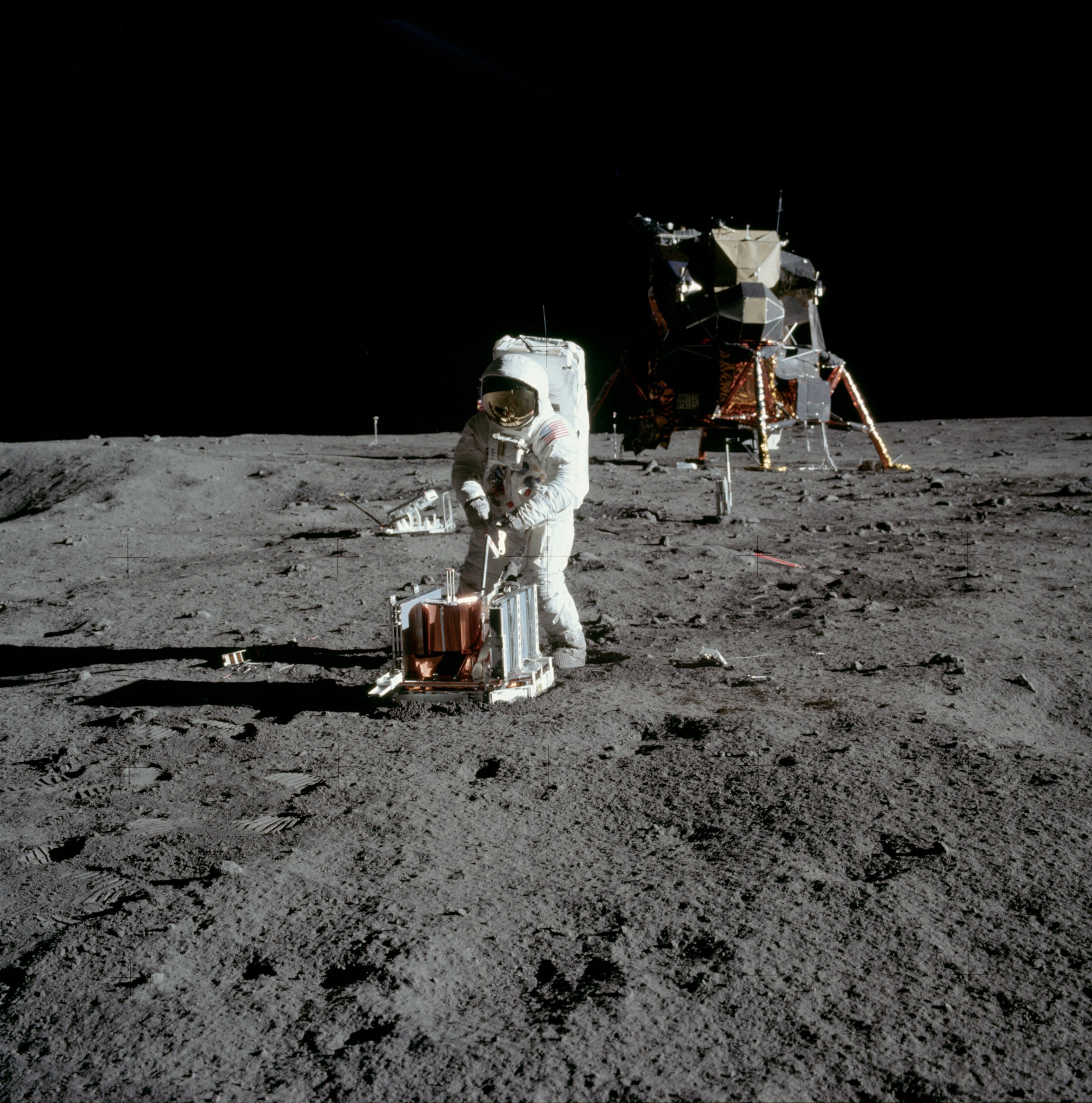 Какой 1 человек был на луне. Человек на Луне Аполлон 11. Стэнли Кубрик Аполлон 11. Аполлон 11 1969. Астронавты миссии Аполлон 11.