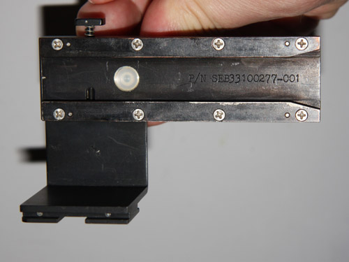 A12 flown right-angle bracket, left-right
                  reversed