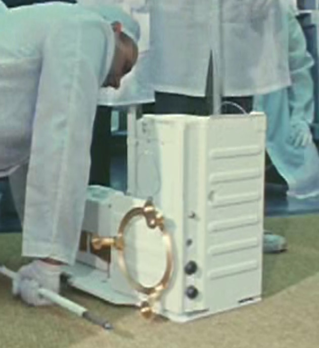 Frame from training
          film showing stoll on SIDE Pallet