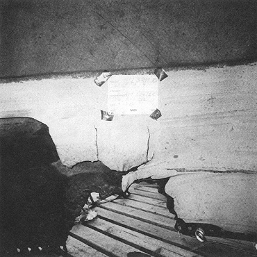 Photograph 32. Contact 131, RH Aft Center Segment, Aft Cylinder Inside Closeup View.